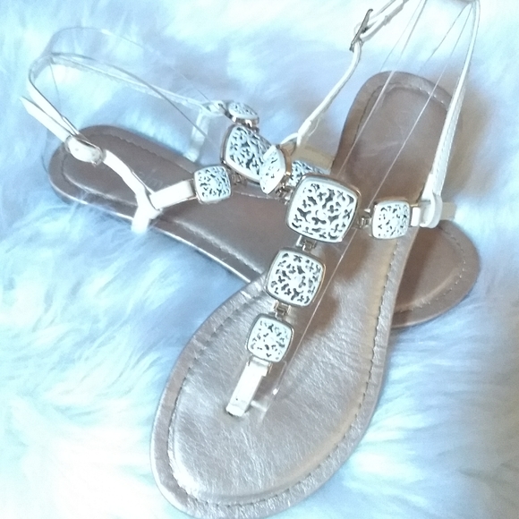 Palms Thong Ankle Strap Sandles - Picture 6 of 8